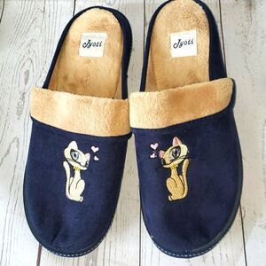 Jyott women's blue/cream house shoes. Size 6